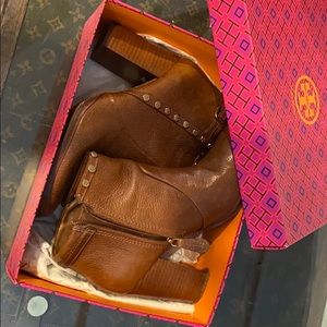FAB Tory Burch Ankle Boots